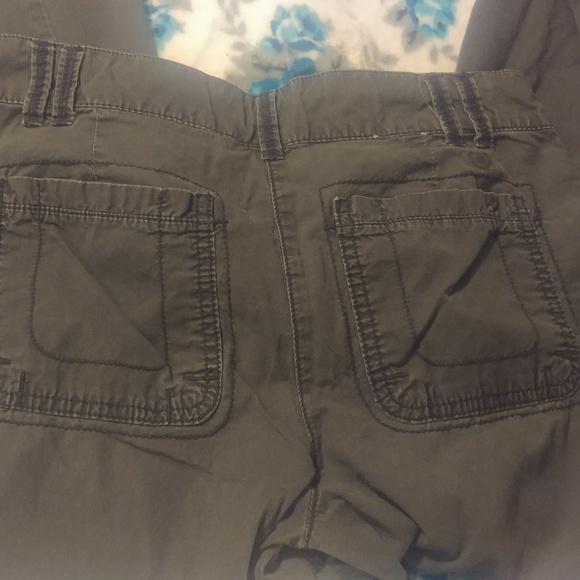 *4 for$10*Izod cargo pants - Picture 5 of 5
